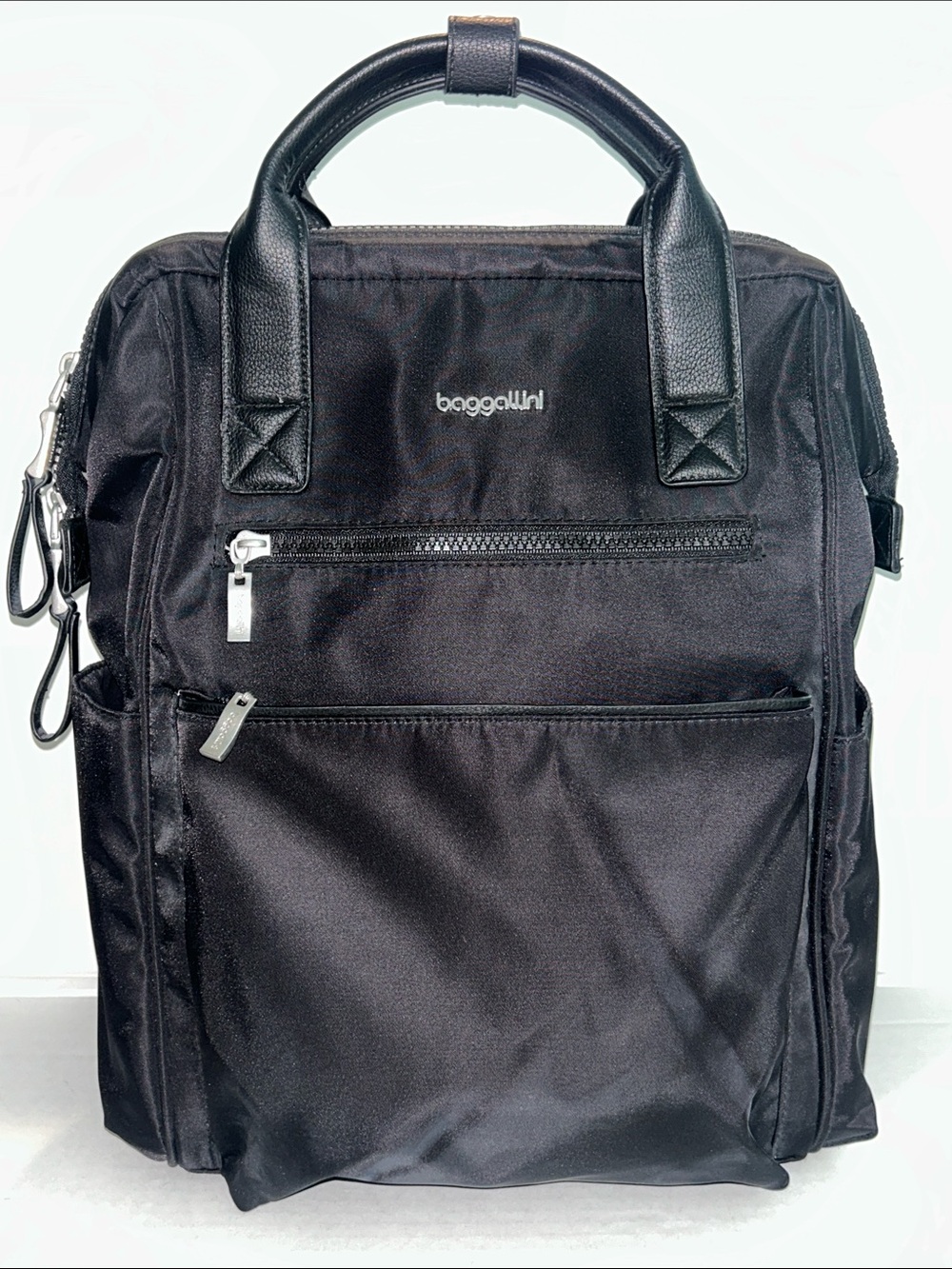 Baggallini black Soho laptop backpack bag NEW